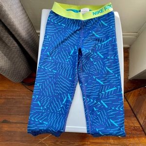 NIKE PRO leggings - Capri length. Size SMALL